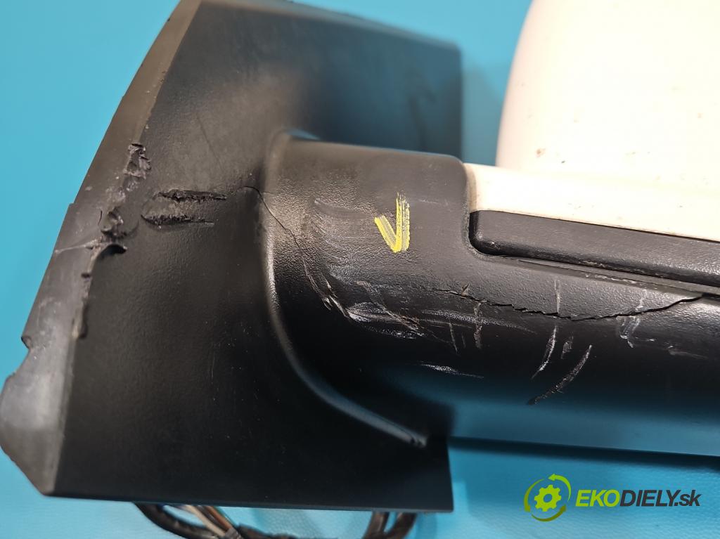 Fiat Freemont 2.0 jtd 170 HP automatic 125 kW 1956 cm3 5- zrkadlo ľavé  (Kľučka dverí ostatné)