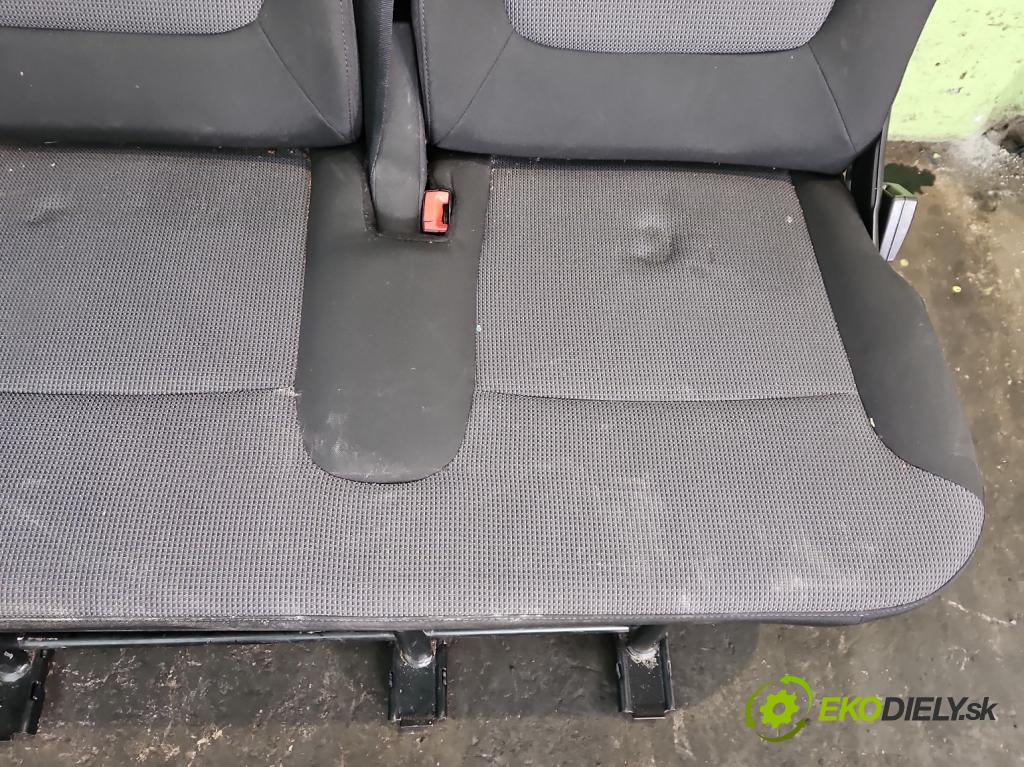 Renault Trafic III 2014 - 2.0 dci 150 HP manual 110 kW 1997 cm3 5- Sedačka zadné ľavý III
