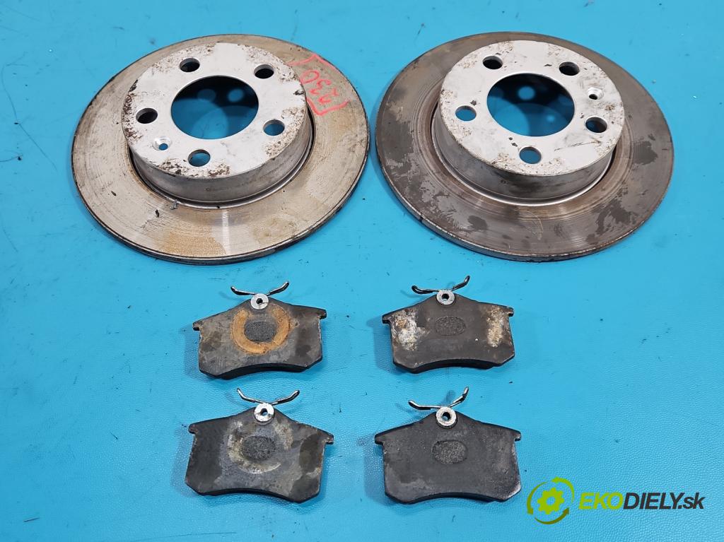 Vw Golf IV 1997-2003 1.9 tdi 110 HP manual 81 kW 1896 cm3 5- Štíty: brzdové zadné 