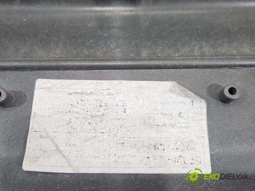 Mini One II 2006-2013 1.6 16V 120 hp manual 88 kW 1598 cm3 3- nárazník přední  (Klika dveří ostatní)