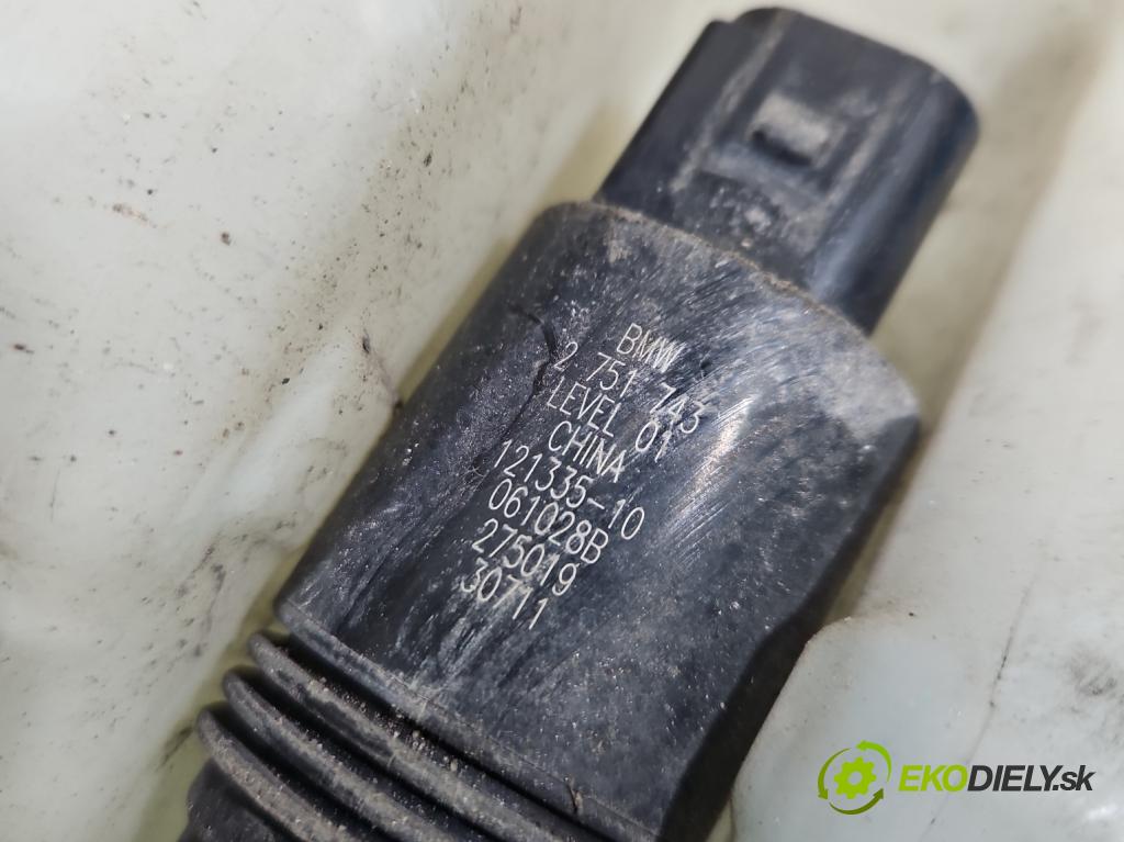 Mini One II 2006-2013 1.6 16V 120 hp manual 88 kW 1598 cm3 3- nádržka tekutina: ostřikovačů 71571295