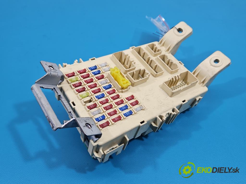 Hyundai I20 I 2008-2014 1.2 16V 78 hp manual 57.2 kW 1248 cm3 5- skříňka pojistková 91950-1J011 (Pojistková skříňka)