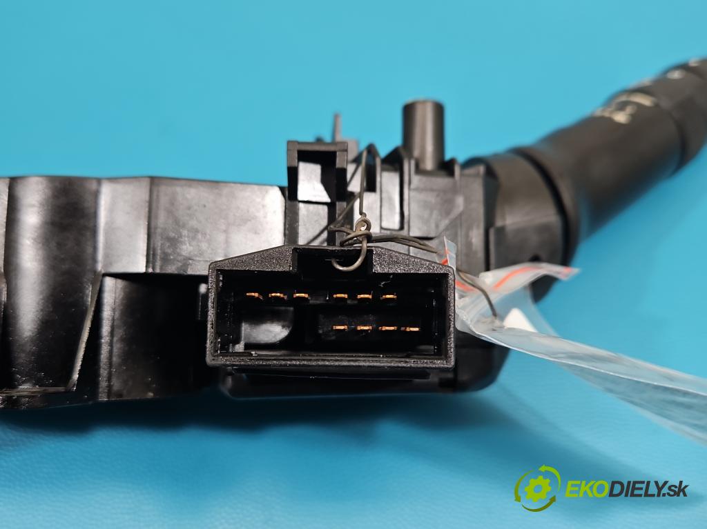 Hyundai I20 I 2008-2014 1.2 16V 78 hp manual 57.2 kW 1248 cm3 5- Přepínač sdružený 202007357 (Páčky pod volantem)