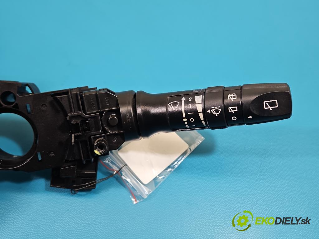 Hyundai I20 I 2008-2014 1.2 16V 78 hp manual 57.2 kW 1248 cm3 5- Přepínač sdružený 202007357 (Páčky pod volantem)