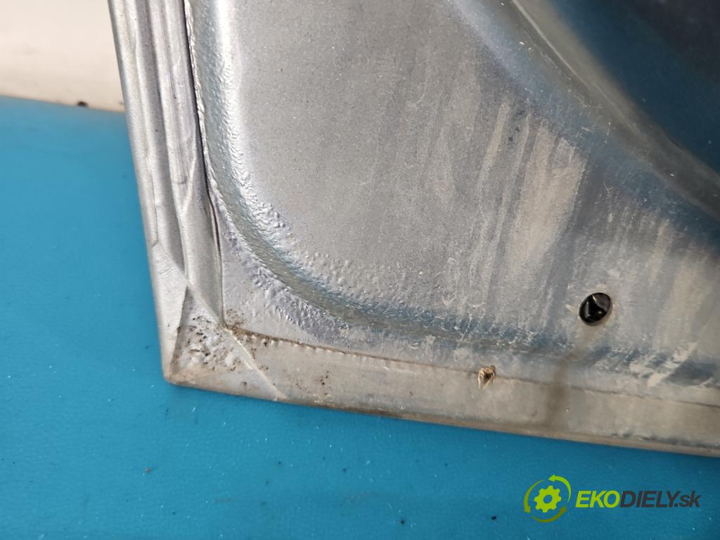 Opel Meriva B 2010-2017 1.3 cdti 75 hp manual 55 kW 1248 cm3 5- dveře přední pravé  (Klika dveří ostatní)