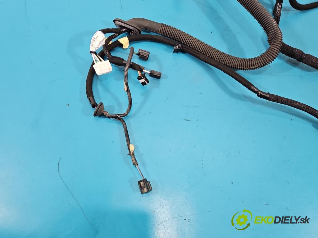 Renault Trafic III 2014 - 2.0 dci 150 HP manual 110 kW 1997 cm3 5- Zväzok: dvere zadné vľavo: 240529656R