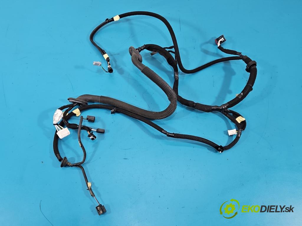 Renault Trafic III 2014 - 2.0 dci 150 HP manual 110 kW 1997 cm3 5- Zväzok: dvere zadné vľavo: 240529656R