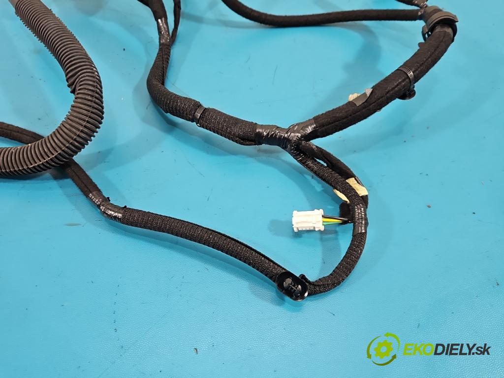 Renault Trafic III 2014 - 2.0 dci 150 HP manual 110 kW 1997 cm3 5- Zväzok: dvere zadné vľavo: 240529656R