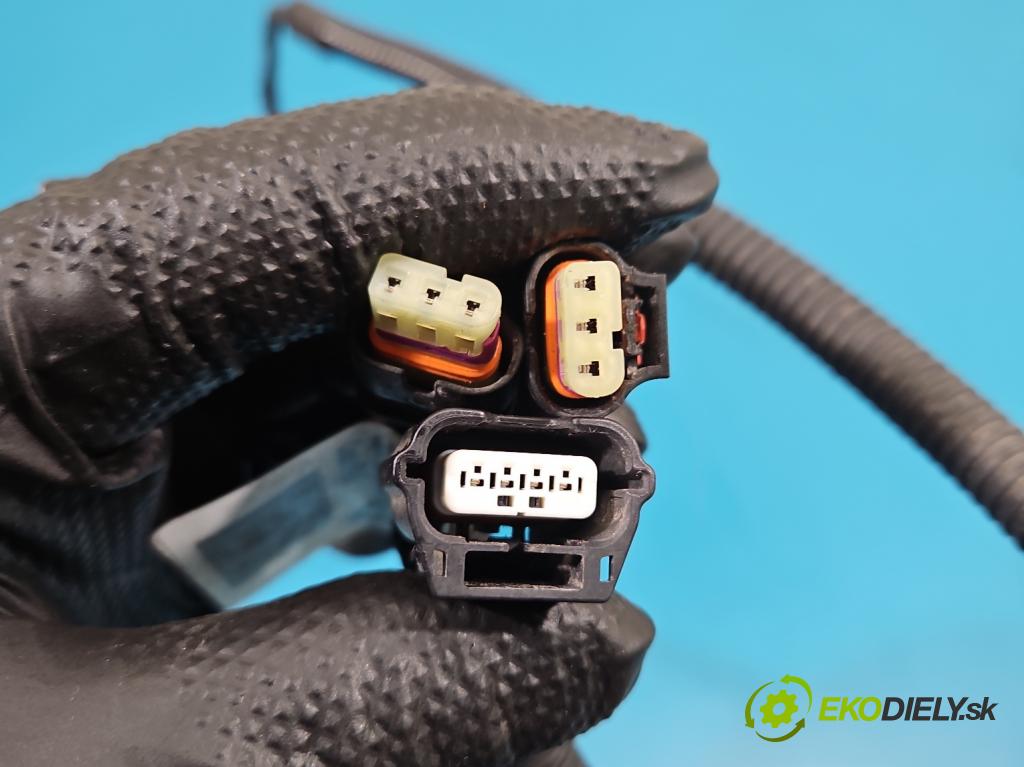 Renault Trafic III 2014 - 2.0 dci 150 hp manual 110 kW 1997 cm3 5- Balíček: nárazníku zadní 467230