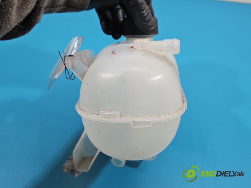 Renault Trafic III 2014 - 2.0 dci 150 hp manual 110 kW 1997 cm3 5- Nádrž: náhradní: 217105057R