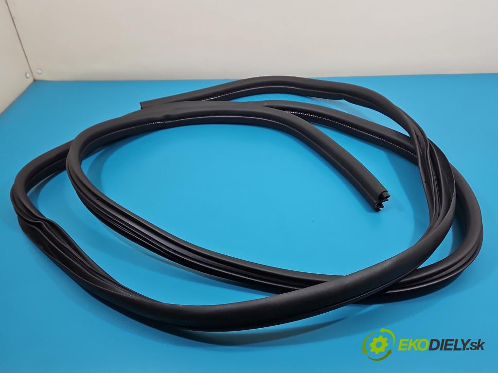 Renault Trafic III 2014 - 2.0 dci 150 hp manual 110 kW 1997 cm3 5- Těsnění: dveře přední pravé 