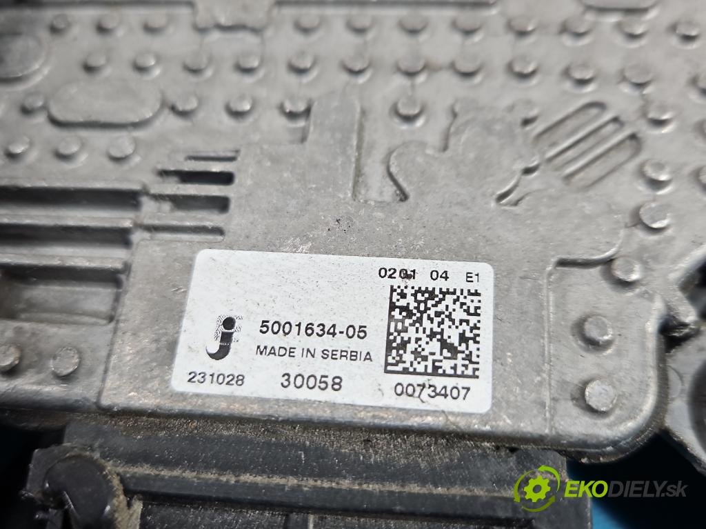 Renault Trafic III 2014 - 2.0 dci 150 HP manual 110 kW 1997 cm3 5- Ventilátor chladiča 5001634-05