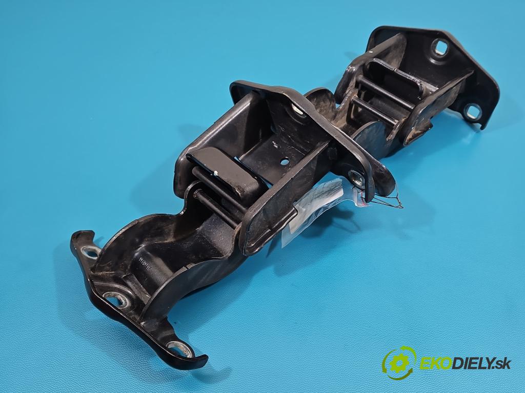 Renault Trafic III 2014 - 2.0 dci 150 hp manual 110 kW 1997 cm3 5- Závěs: dveře zadní pravý 904108626R