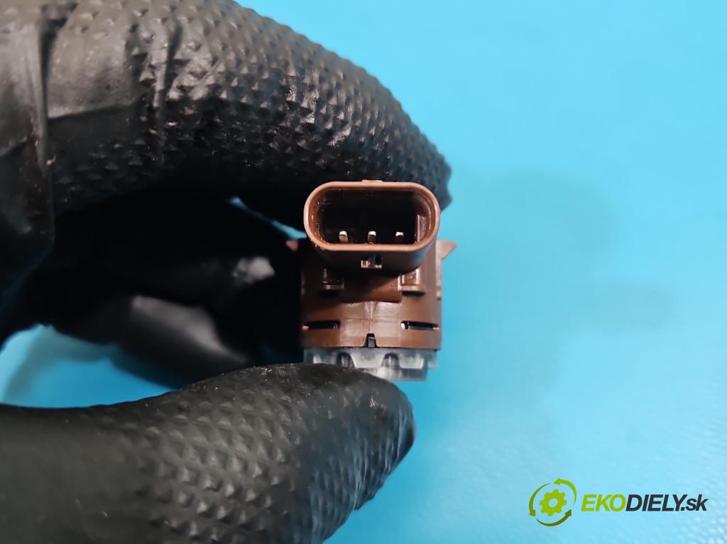 Renault Trafic III 2014 - 2.0 dci 150 HP manual 110 kW 1997 cm3 5- snímač parkovaní: 0218000153