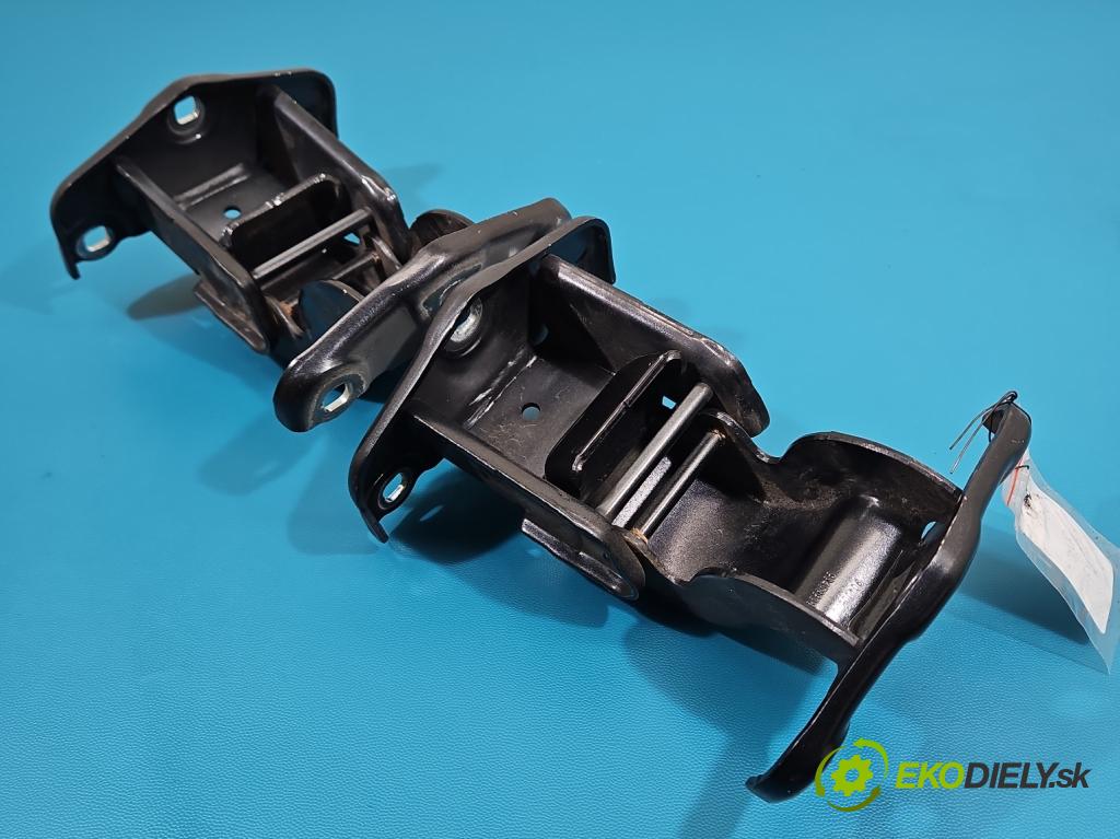 Renault Trafic III 2014 - 2.0 dci 150 hp manual 110 kW 1997 cm3 5- Závěs: dveře zadní levý 904006707R