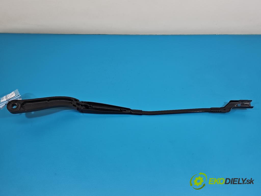 Renault Trafic III 2014 - 2.0 dci 150 hp manual 110 kW 1997 cm3 5- rameno stěrače levé 93867986