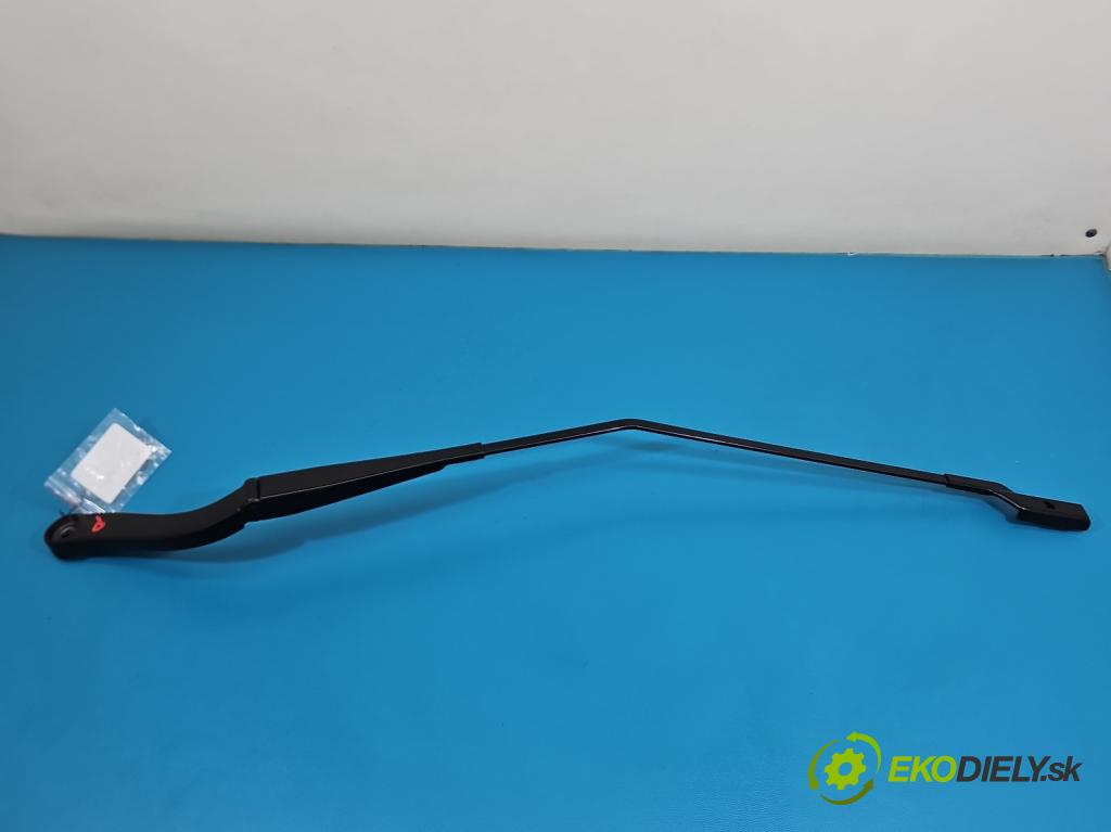 Renault Trafic III 2014 - 2.0 dci 150 hp manual 110 kW 1997 cm3 5- rameno stěrače pravé 97036203