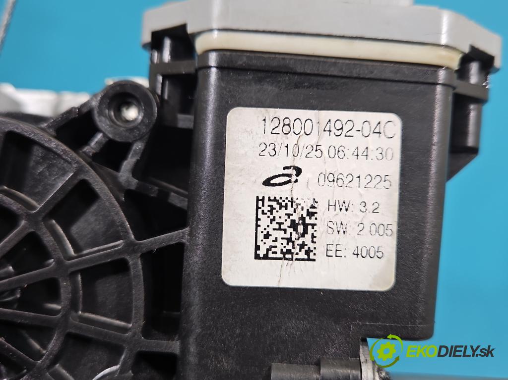 Renault Trafic III 2014 - 2.0 dci 150 hp manual 110 kW 1997 cm3 5- mechanismus stahování přední levý 128001492-04C