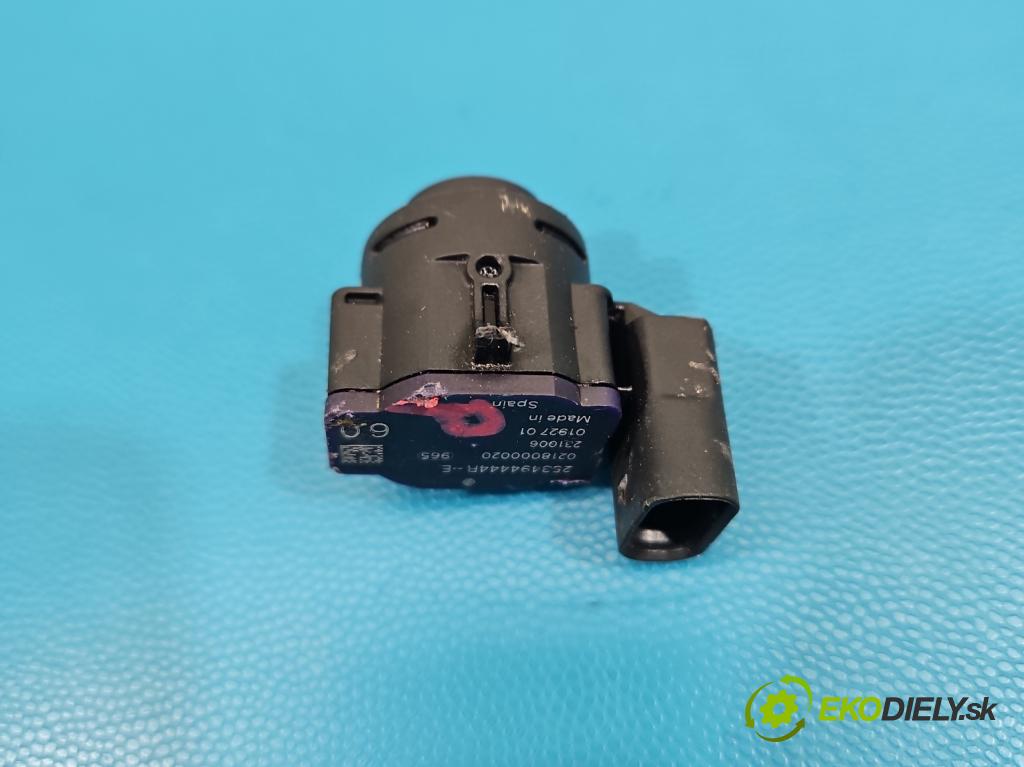 Renault Trafic III 2014 - 2.0 dci 150 HP manual 110 kW 1997 cm3 5- snímač parkovaní: 2534944447