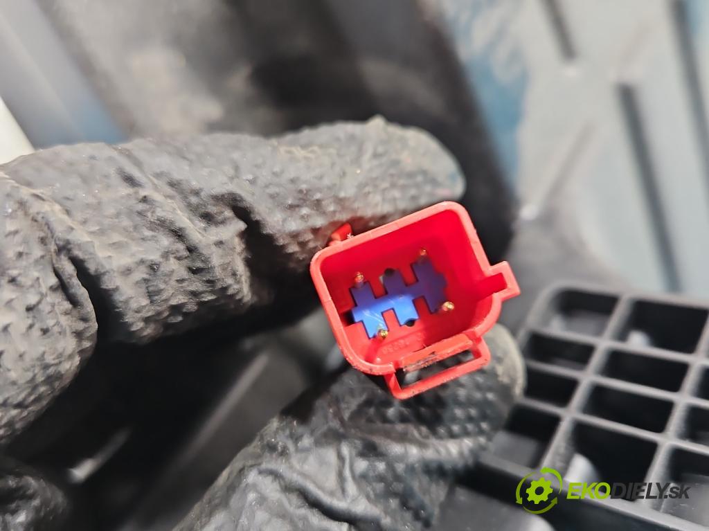 Fiat Freemont 2.0 jtd 170 hp automatic 125 kW 1956 cm3 5- Subwoofer: 05064946A (Audio zařízení)