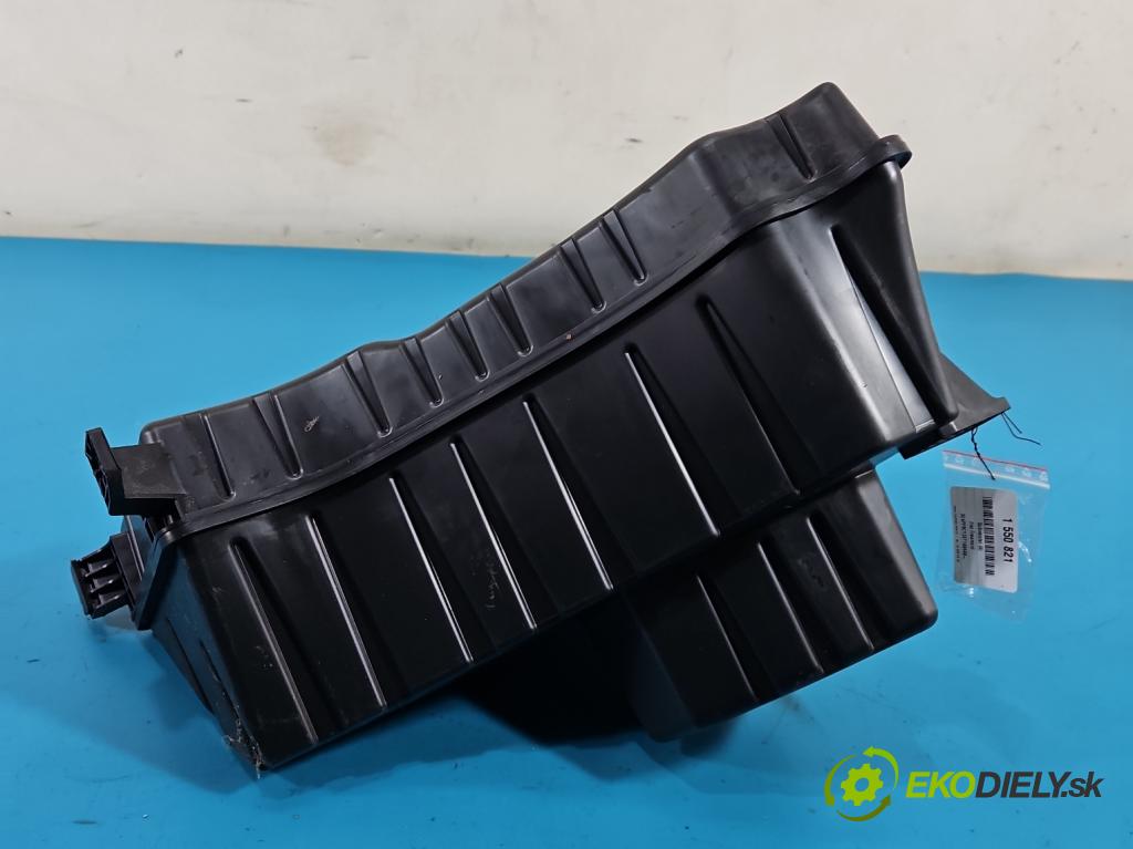 Fiat Freemont 2.0 jtd 170 hp automatic 125 kW 1956 cm3 5- Subwoofer: 05064946A (Audio zařízení)