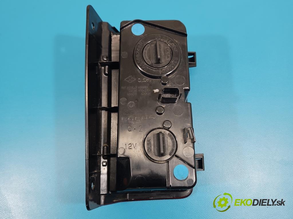 Renault Trafic III 2014 - 2.0 dci 150 HP manual 110 kW 1997 cm3 5- svetlo / reflektor zadné ľavé nárazník 265598248R