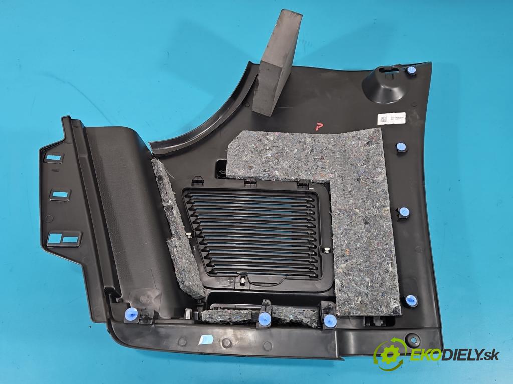 Renault Trafic III 2014 - 2.0 dci 150 hp manual 110 kW 1997 cm3 5- Tapacír: kufra: pravé 769381398R