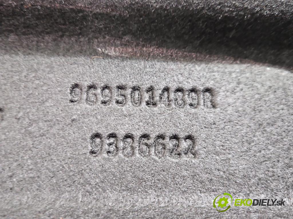 Renault Trafic III 2014 - 2.0 dci 150 HP manual 110 kW 1997 cm3 5- zadná 969501489R (Pláto kufra)