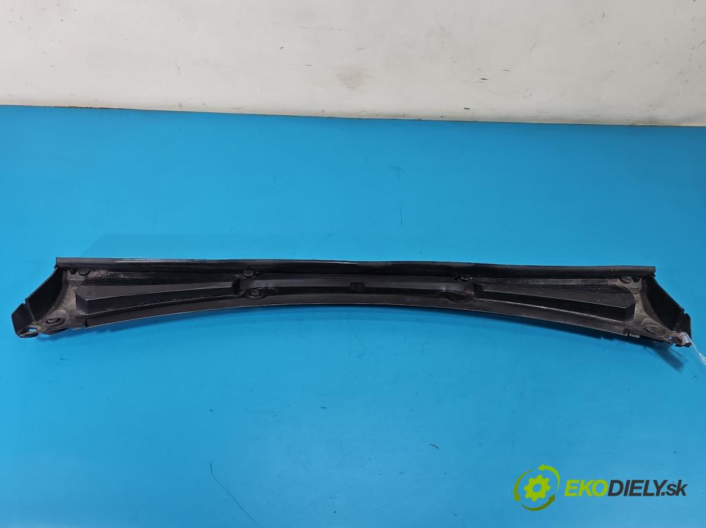 Renault Trafic III 2014 - 2.0 dci 150 HP manual 110 kW 1997 cm3 5- torpédo 668114420R (Torpédo (plast pod čelným sklom))