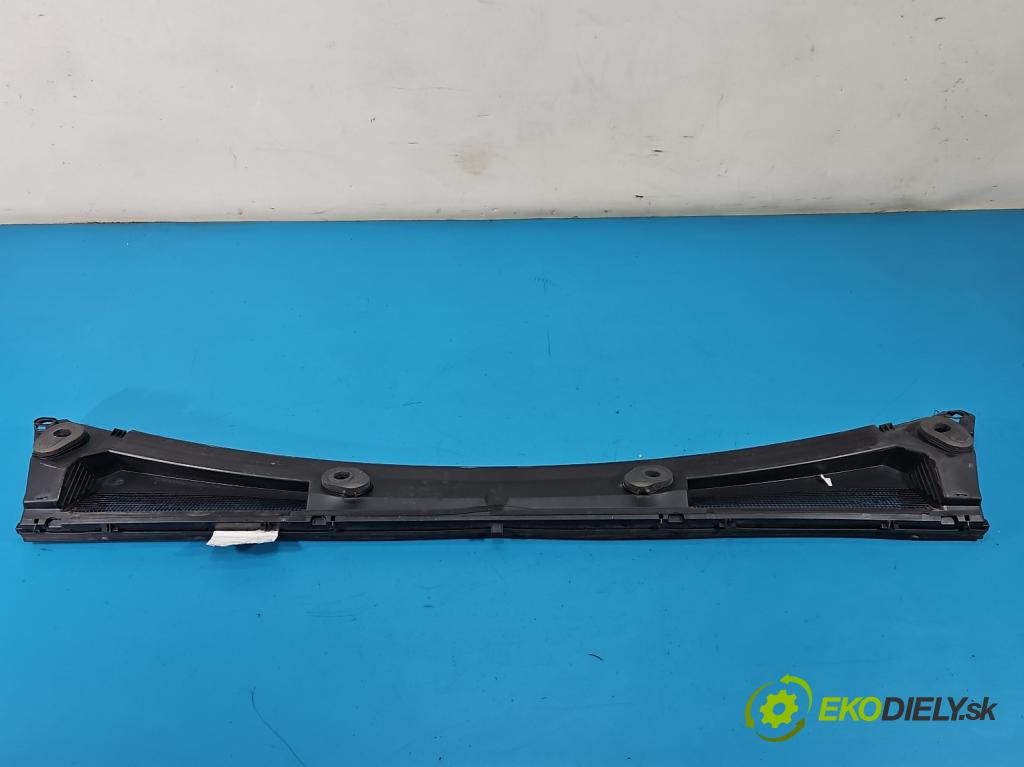 Renault Trafic III 2014 - 2.0 dci 150 HP manual 110 kW 1997 cm3 5- torpédo 668114420R (Torpédo (plast pod čelným sklom))