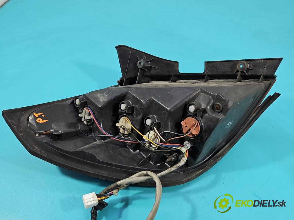 Opel Antara 2006-2015 2.0 cdti 150 HP automatic 110 kW 1991 cm3 5- svetlo / reflektor zadné pravé  (Kľučka dverí ostatné)