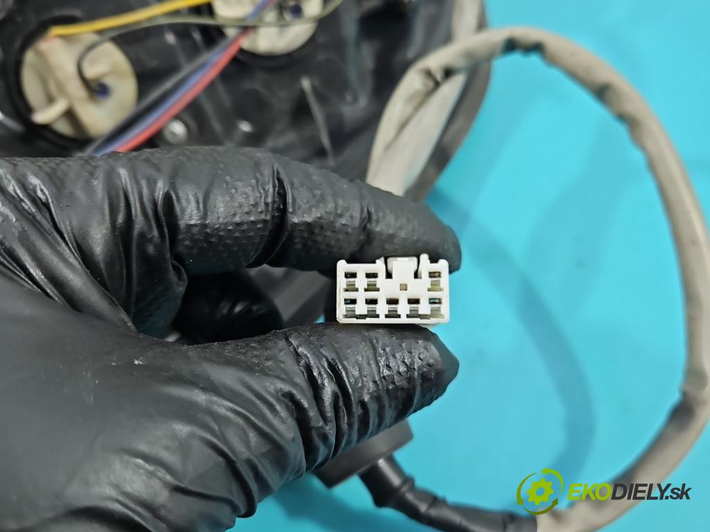 Opel Antara 2006-2015 2.0 cdti 150 HP automatic 110 kW 1991 cm3 5- svetlo / reflektor zadné pravé  (Kľučka dverí ostatné)