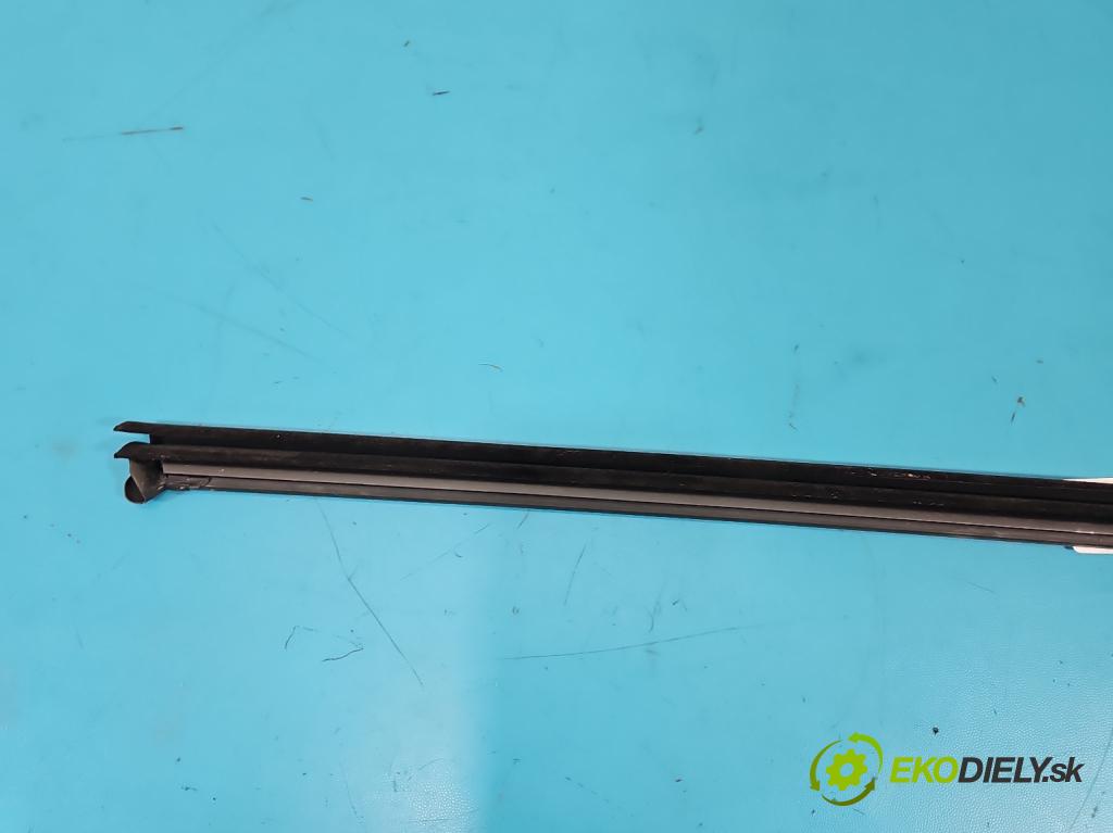 Skoda Superb III 2015-2024 2.0 tdi 150 hp automatic 110 kW 1968 cm3 5- Těsnění: dveře přední pravé 3V0837479