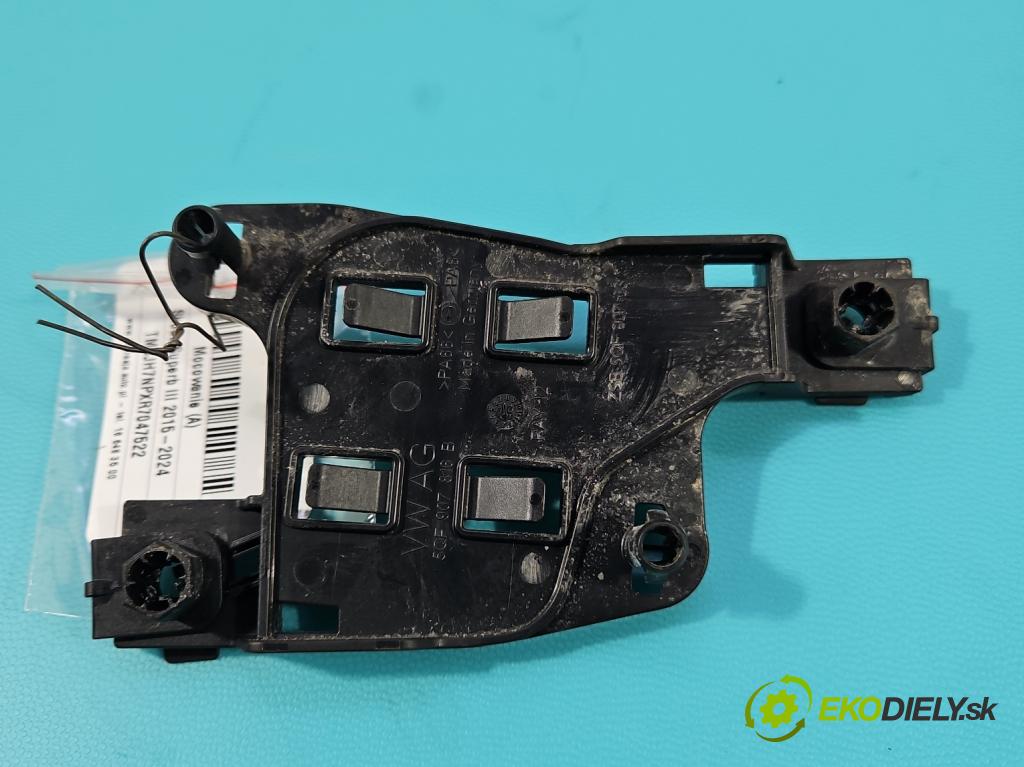 Skoda Superb III 2015-2024 2.0 tdi 150 HP automatic 110 kW 1968 cm3 5- Upevnenie: 5QF907816B