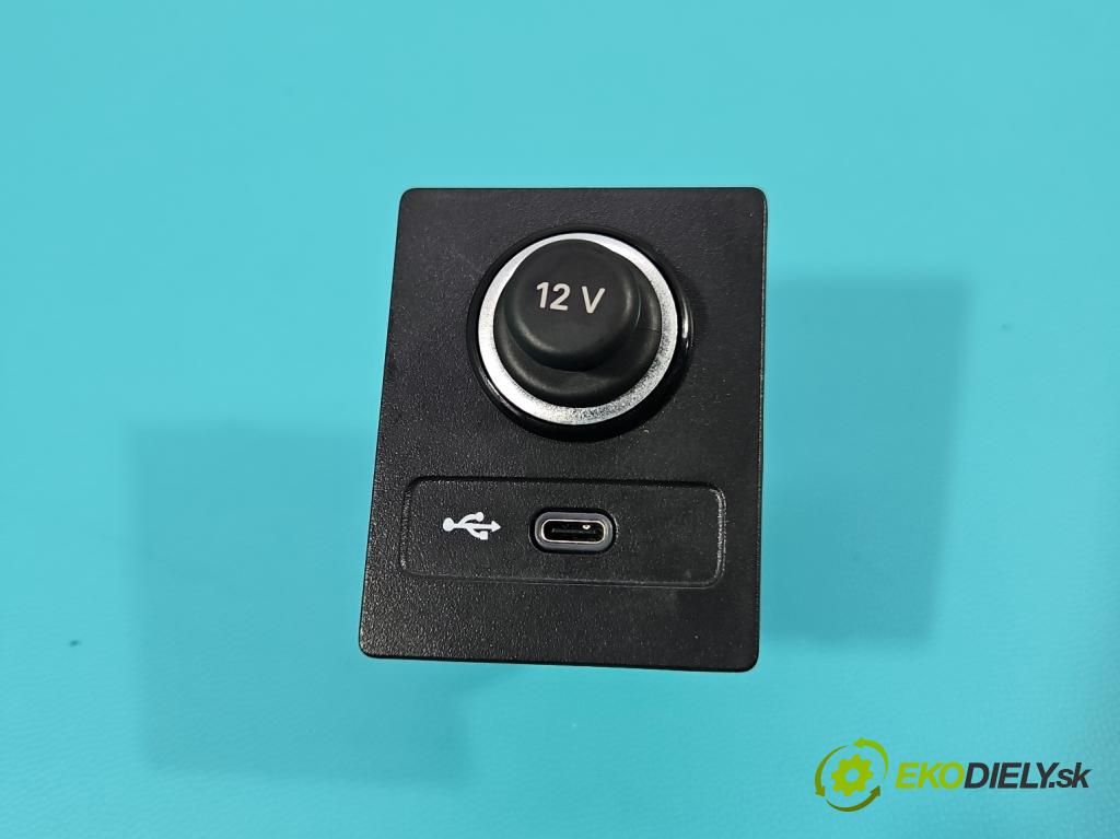 Skoda Superb III 2015-2024 2.0 tdi 150 hp automatic 110 kW 1968 cm3 5- zásuvka USB