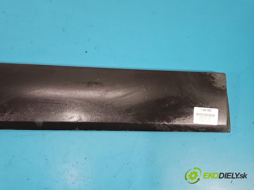 Renault Trafic III 2014 - 2.0 dci 150 hp manual 110 kW 1997 cm3 5- lišta blatník: zadní levé 93867912