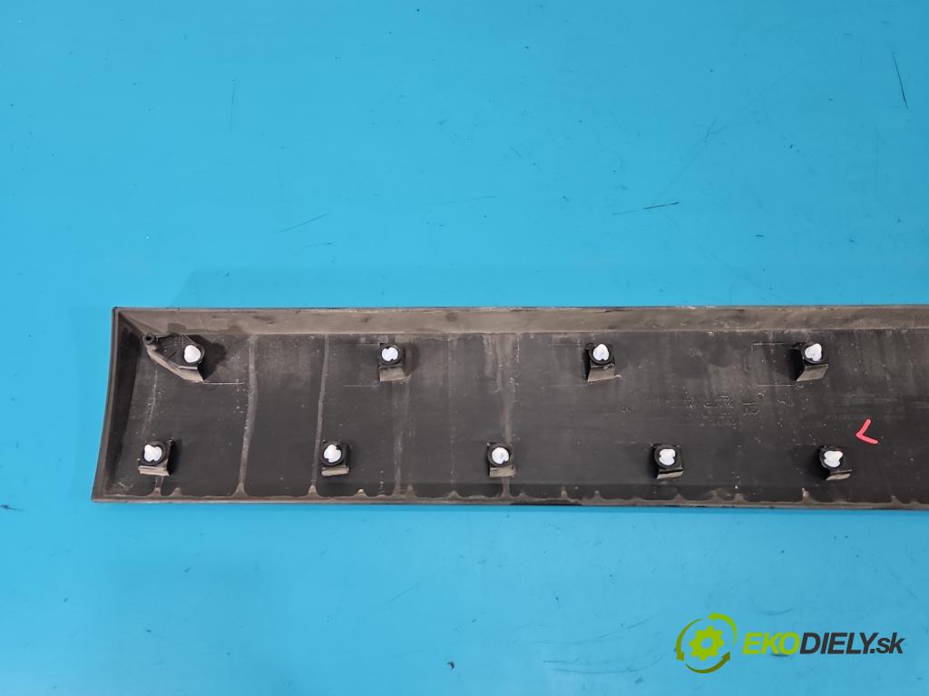 Renault Trafic III 2014 - 2.0 dci 150 hp manual 110 kW 1997 cm3 5- lišta blatník: zadní levé 93867912