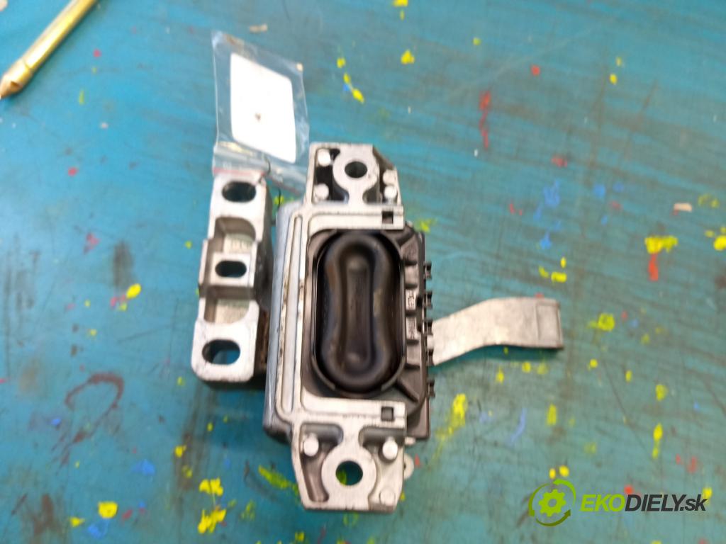 Skoda Superb III 2015-2024 2.0 tdi 150 hp automatic 110 kW 1968 cm3 5- Polštář: motoru 5WA199262H (Držák motoru)