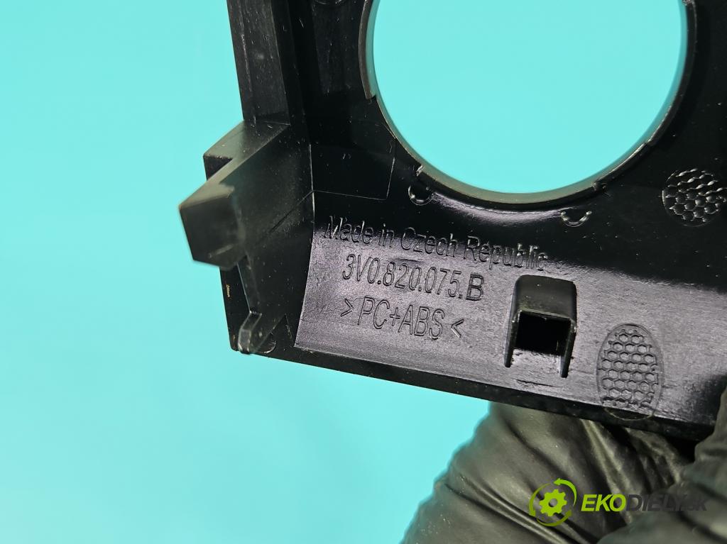 Skoda Superb III 2015-2024 2.0 tdi 150 HP automatic 110 kW 1968 cm3 5- lišta ozdobná vnitŕní: 3V0820075B