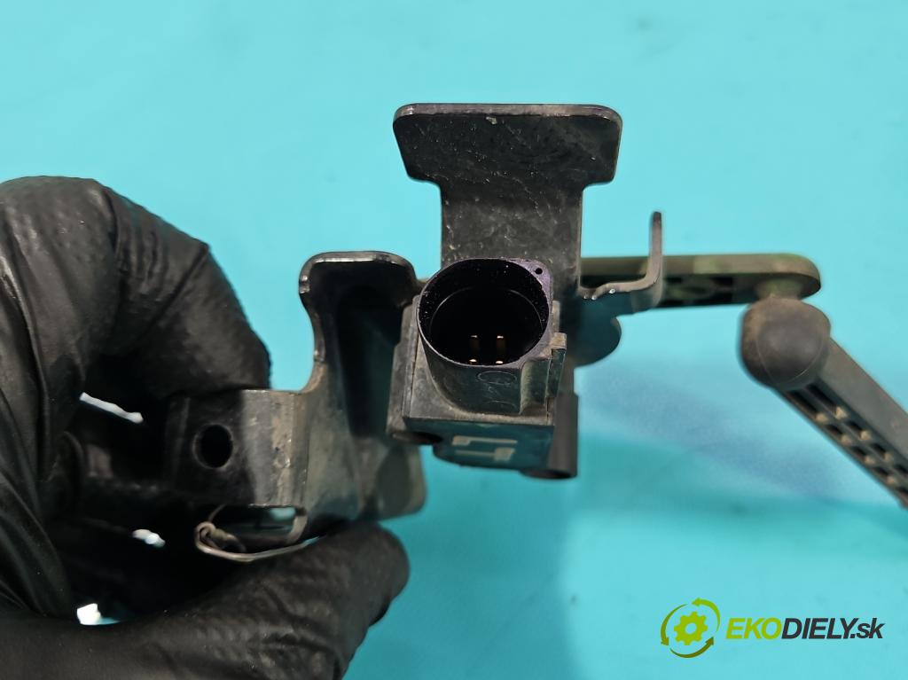 Skoda Superb III 2015-2024 2.0 tdi 150 HP automatic 110 kW 1968 cm3 5- snímač nastavenia xenon 5Q0907503 (Snímač)