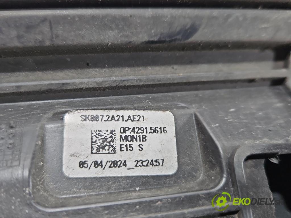 Skoda Superb III 2015-2024 2.0 tdi 150 HP automatic 110 kW 1968 cm3 5- lišta dvere predné pravé 3V0853294A
