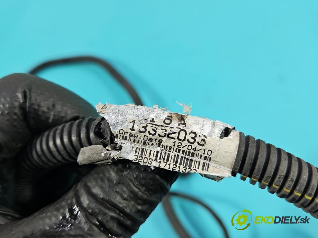 Opel Insignia A 2008-2017 2.0 cdti 131 HP manual 96 kW 1956 cm3 5- snímač parkovaní: 13332033