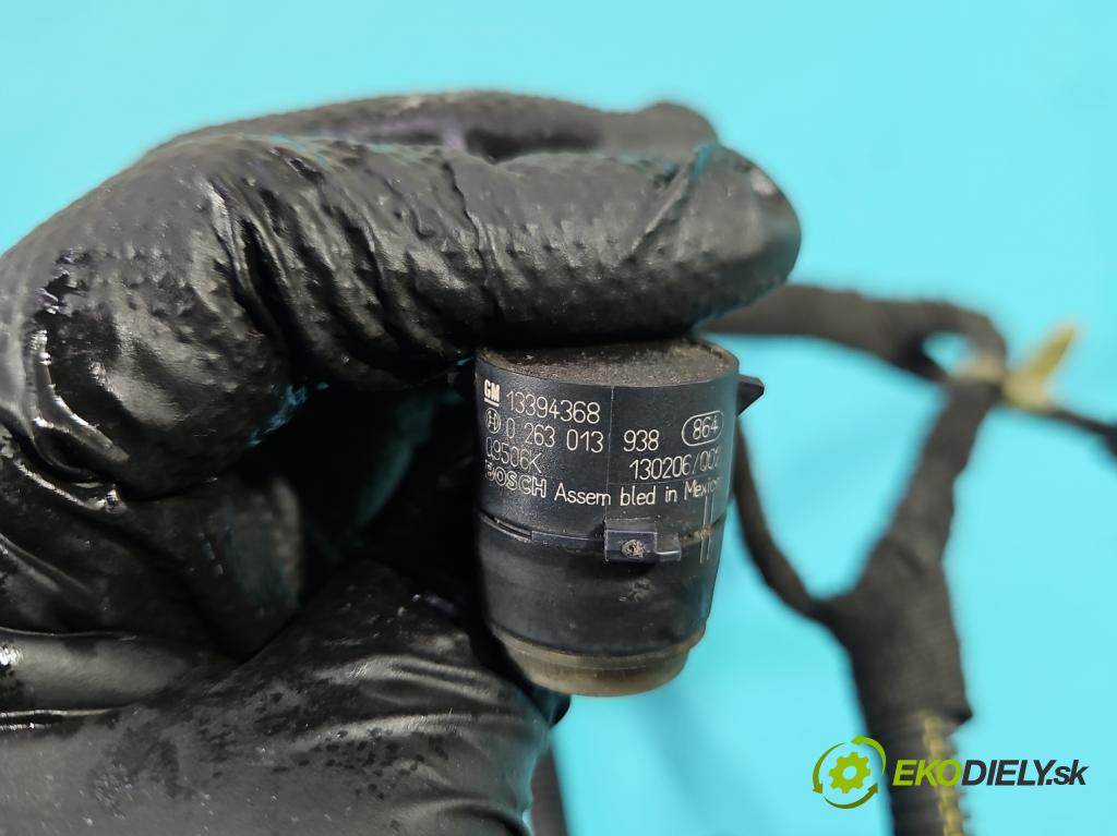 Opel Insignia A 2008-2017 2.0 cdti 131 HP manual 96 kW 1956 cm3 5- snímač parkovaní: 13332033