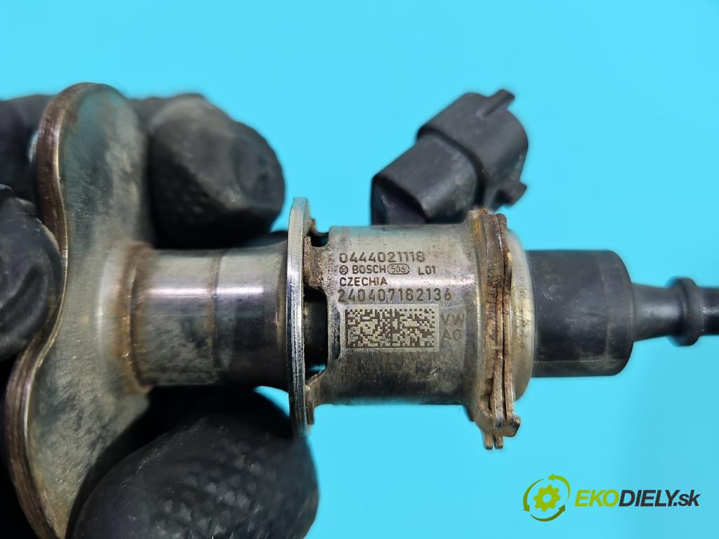 Skoda Superb III 2015-2024 2.0 tdi 150 hp automatic 110 kW 1968 cm3 5- vstřikovač 0444021118 (Vstřikovač paliva)