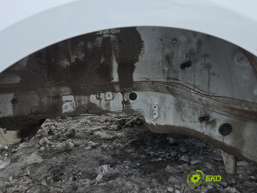 Audi A4 B9 2015-2024 2.0 TFSI 252KM automatic 185 kW 1984 cm3 4- blatnik zadní pravý