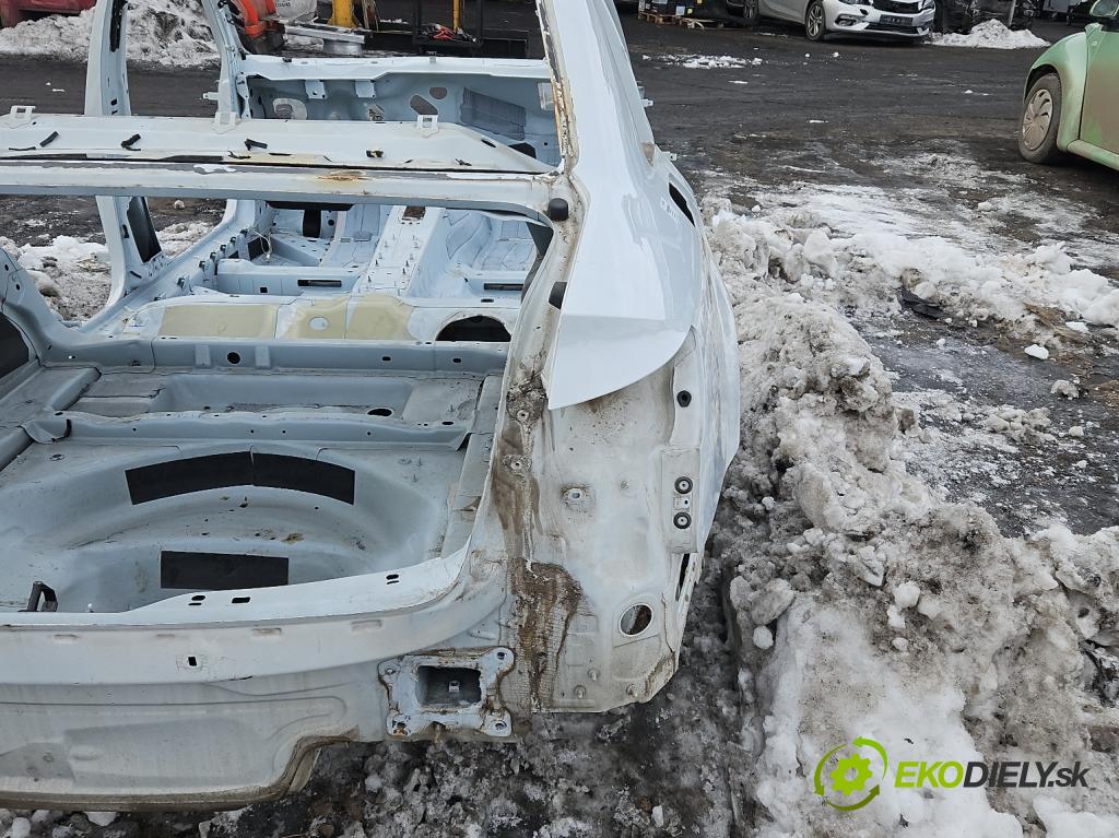 Audi A4 B9 2015-2024 2.0 TFSI 252KM automatic 185 kW 1984 cm3 4- blatnik zadní pravý