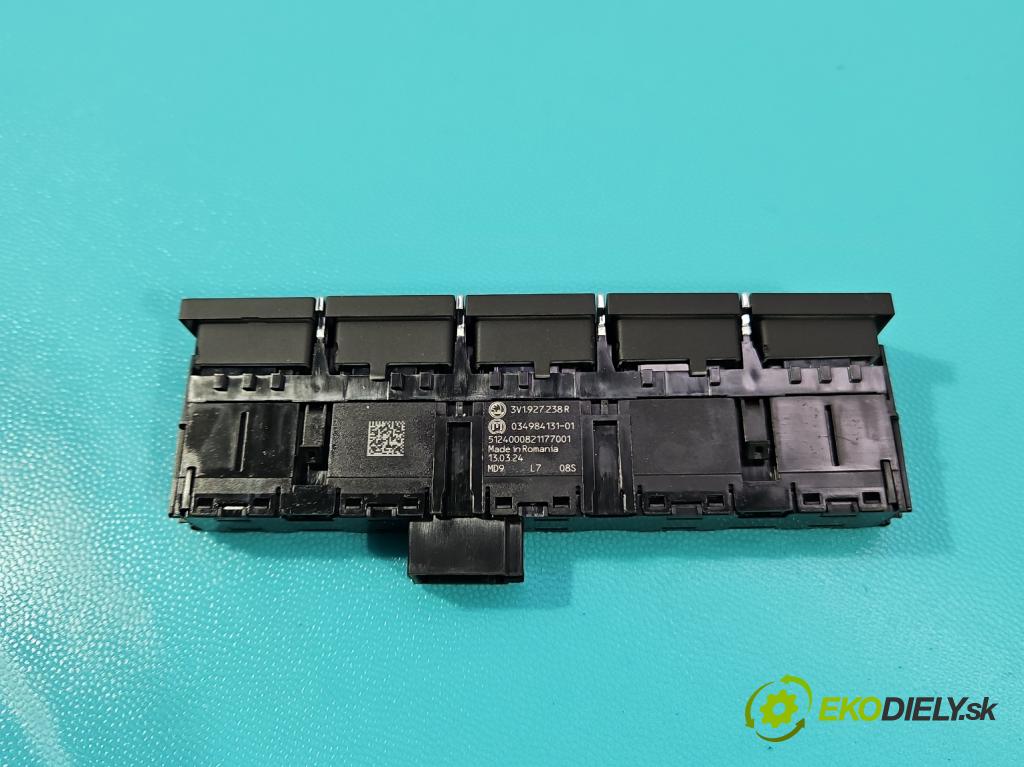 Skoda Superb III 2015-2024 2.0 tdi 150 HP automatic 110 kW 1968 cm3 5- prepínač ostatné 3V1927238R