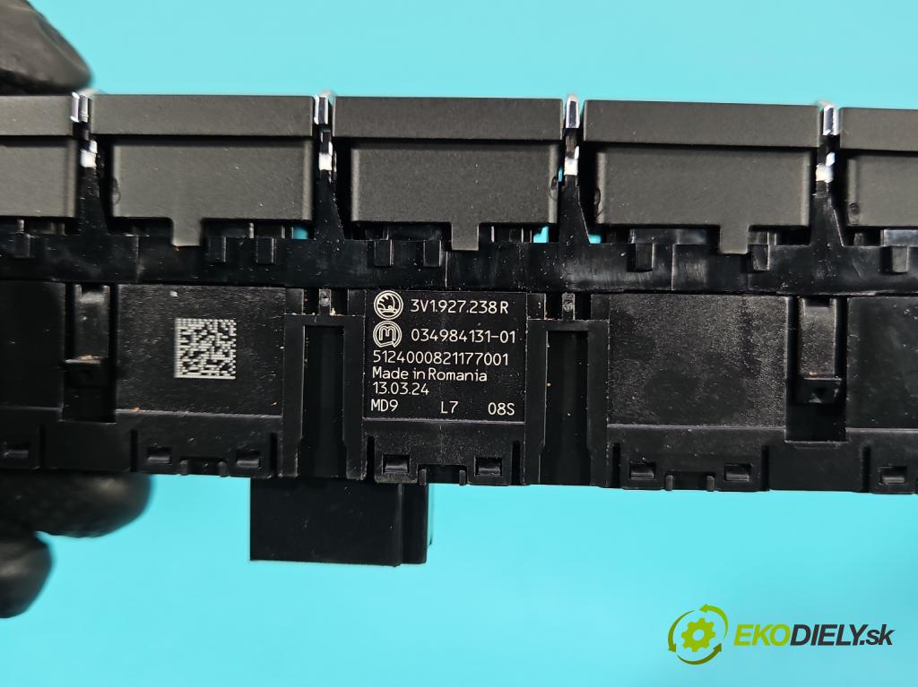 Skoda Superb III 2015-2024 2.0 tdi 150 HP automatic 110 kW 1968 cm3 5- prepínač ostatné 3V1927238R