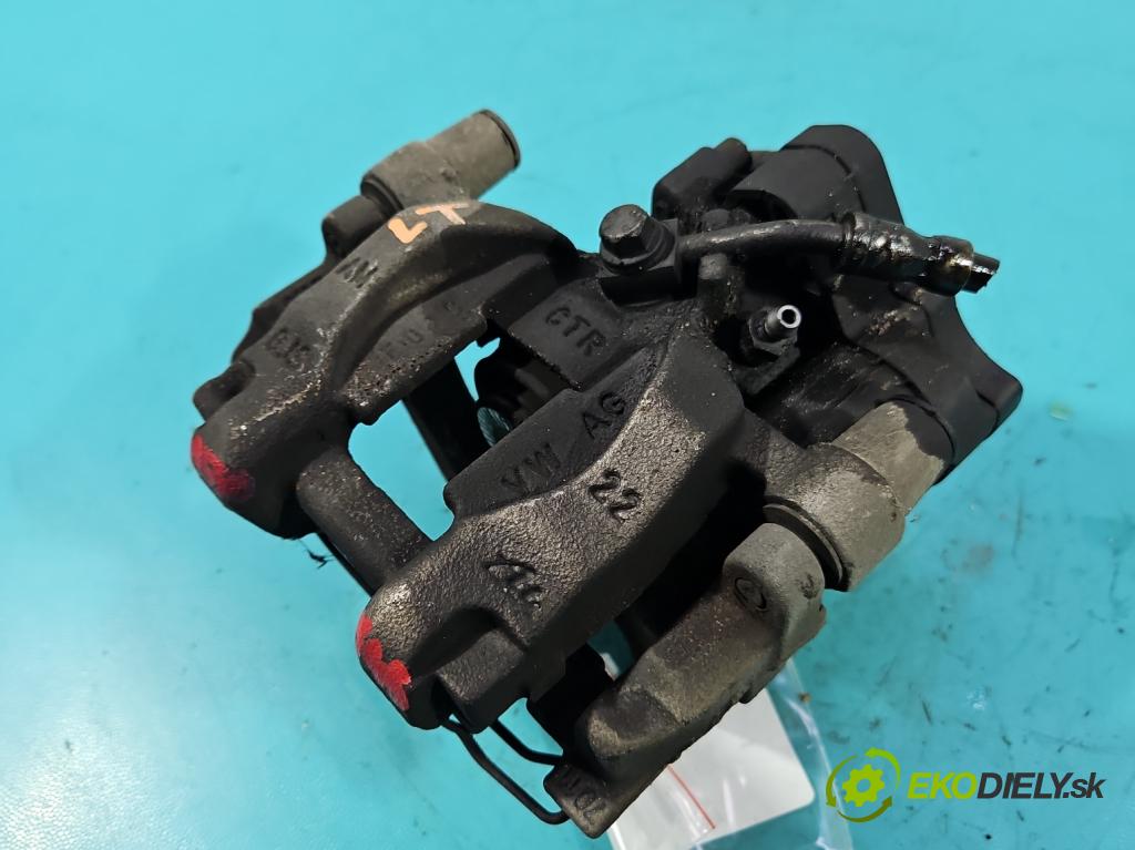 Skoda Superb III 2015-2024 2.0 tdi 150 HP automatic 110 kW 1968 cm3 5- brzdič zadné ľavý 3Q0615405 (Kľučka dverí ostatné)