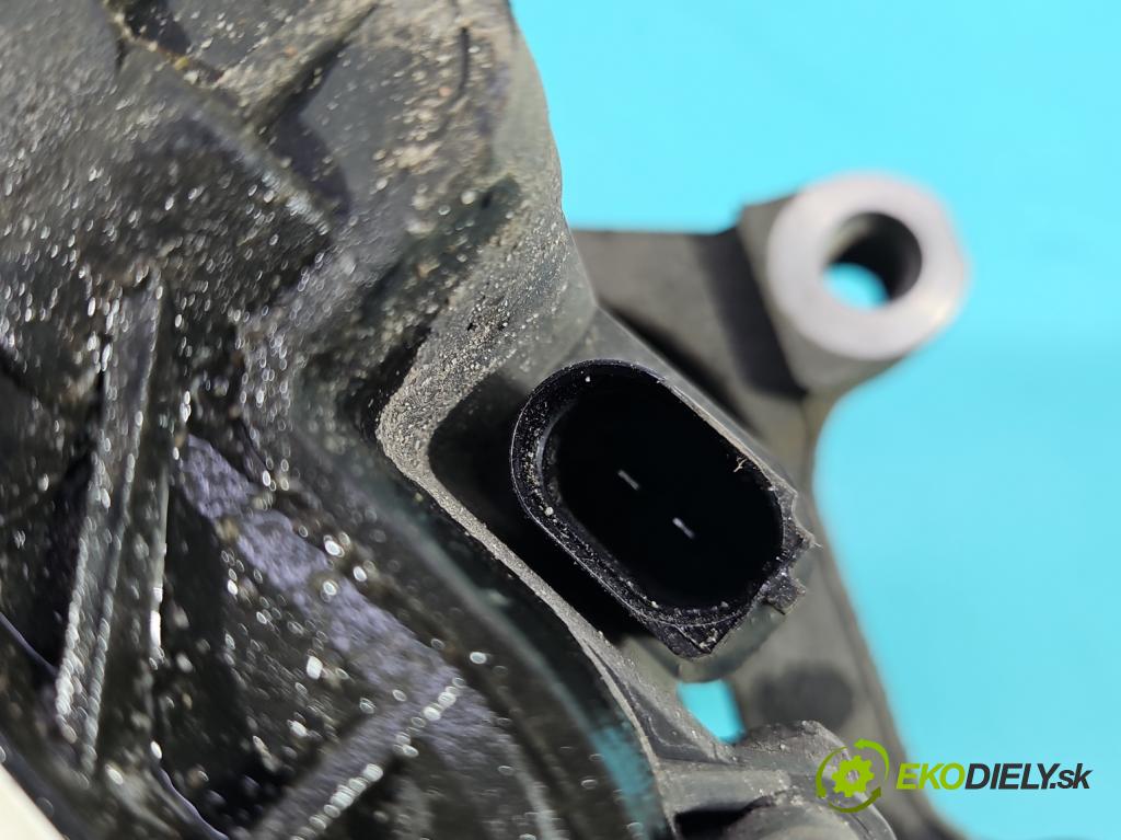 Skoda Superb III 2015-2024 2.0 tdi 150 HP automatic 110 kW 1968 cm3 5- brzdič zadné pravý 3Q0615406 (Kľučka dverí ostatné)